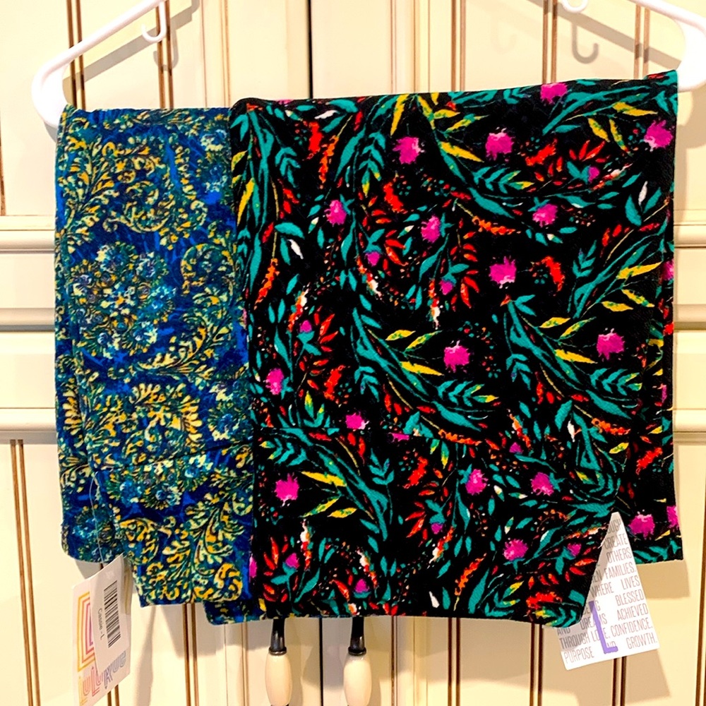 To Lula Rowe Cassie skirts, both size large lightweight brand new